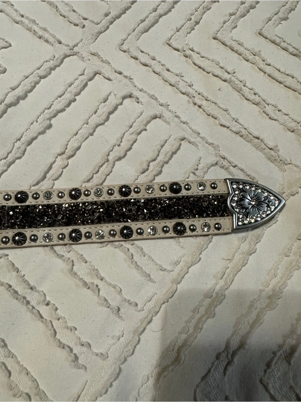 Shyanne leather & crystal belt M